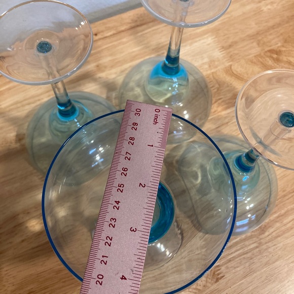 Set of four margarita glasses cocktails blue glass ombre - Picture 8 of 8